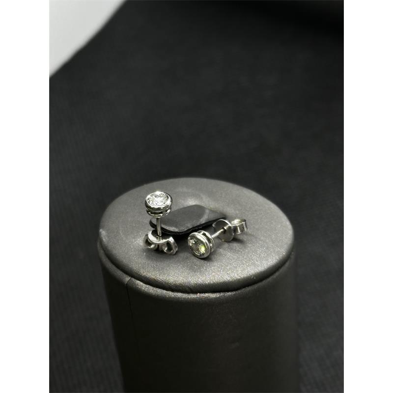 56551a3a-4377-47f5-bef2-8790ca0a7154