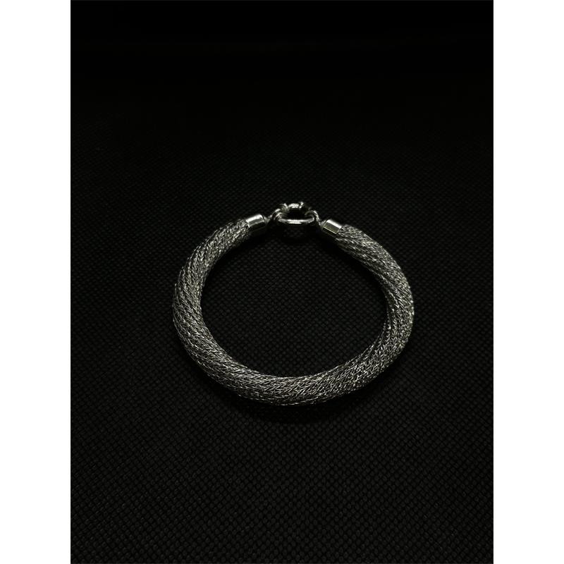 9c55579a-d112-444e-913d-3116aca8b474