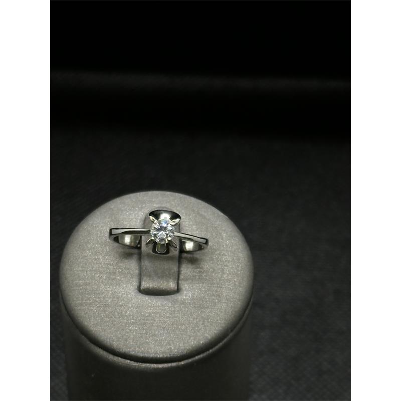 Solitario fiocchetto